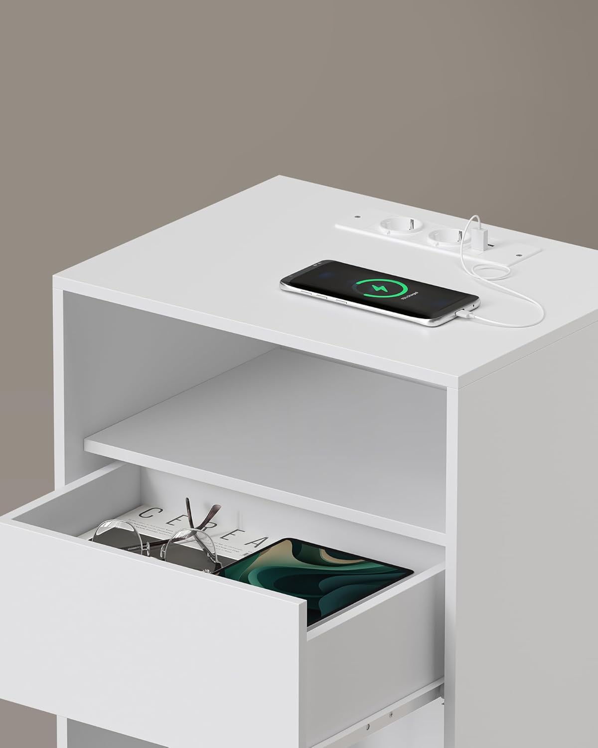 VASAGLE Éjjeliszekrény fiókkal és töltőállomással, 2 aljzat, 2 USB port, 45x35x58 cm, fehér - Image 4