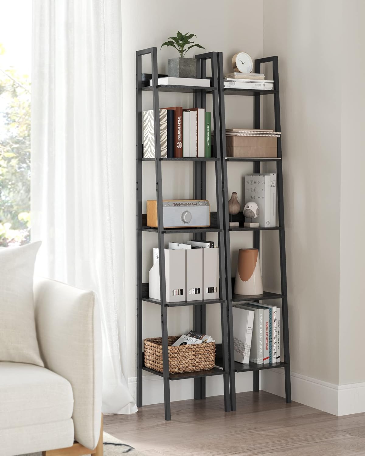 VASAGLE Biblioteca tip scara cu 5 rafturi, design industrial, cadru metalic si rafturi din PAL, 34x30x170 cm, negru - Image 5