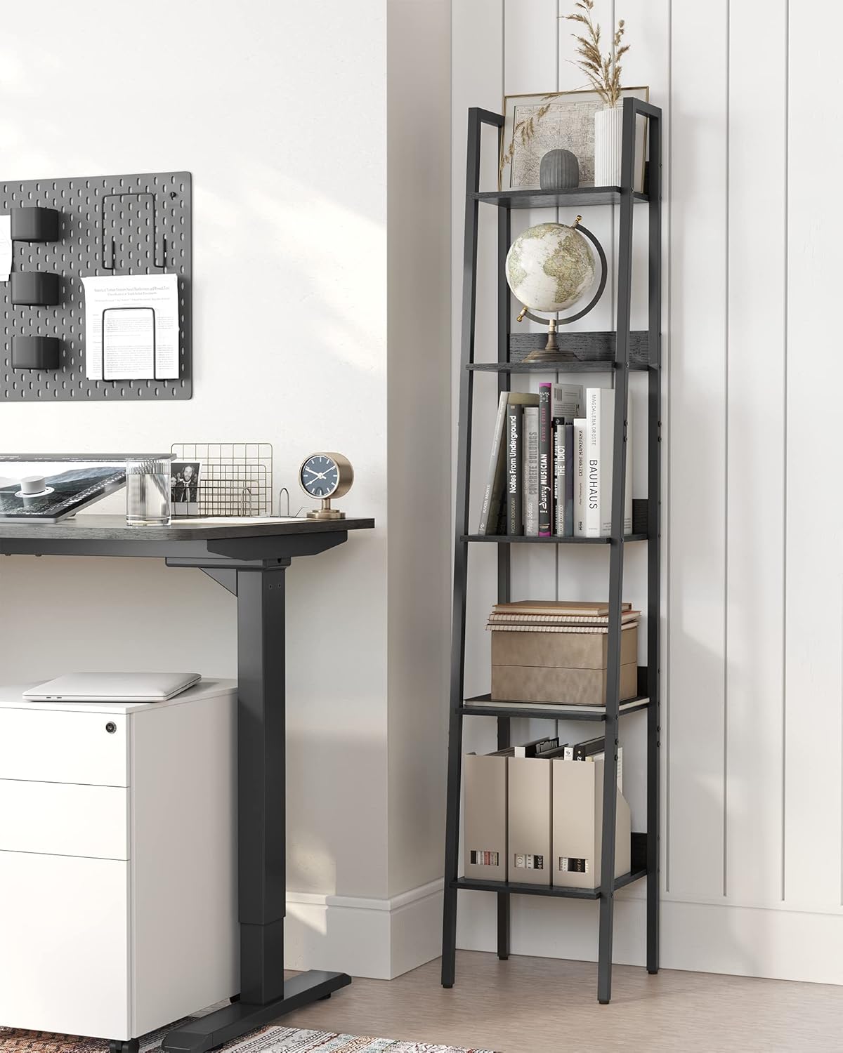 VASAGLE Biblioteca tip scara cu 5 rafturi, design industrial, cadru metalic si rafturi din PAL, 34x30x170 cm, negru - Image 6