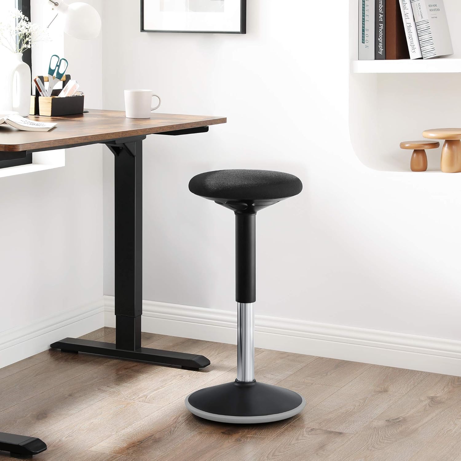 SONGMICS ergonomikus irodai ülőke, állítható magassággal, 360°-ban forgatható, 56–81 cm, fekete - Image 8