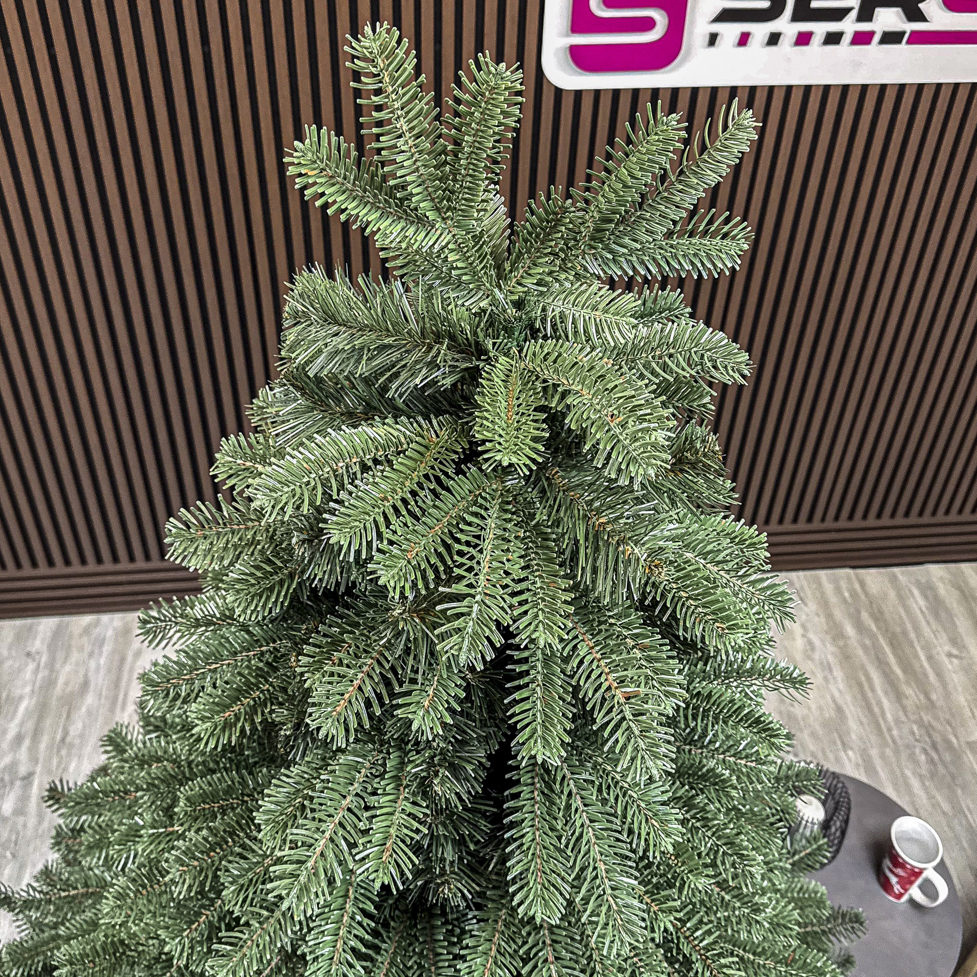 Műfenyő Christmas Deluxe by Sersimo, Norvégia zöld, 2D+3D mix, 210 cm - Image 17