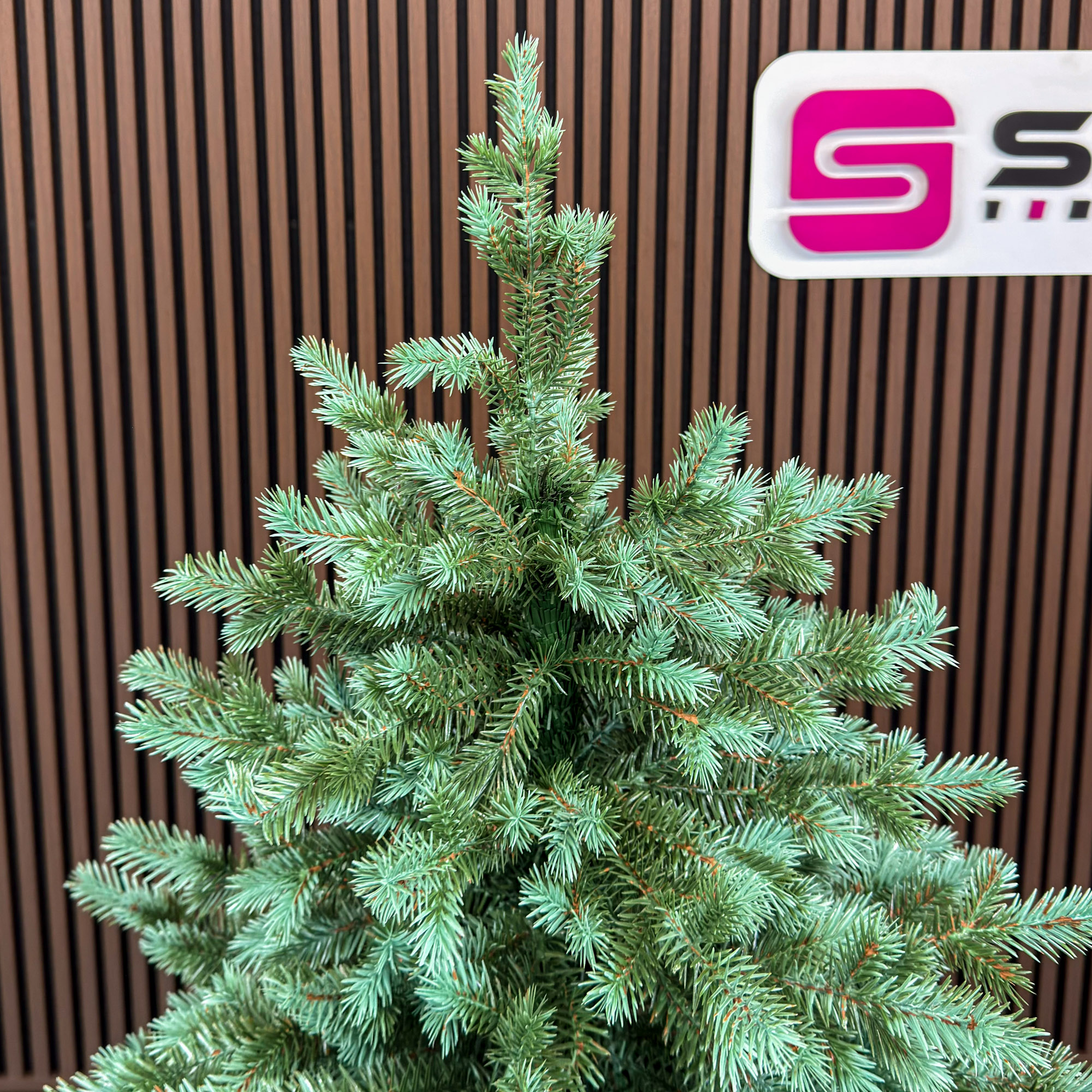 Brad artificial Sersimo, Scandinavia, verde cu varfuri argintii, integral 3D, 210 cm - Image 13