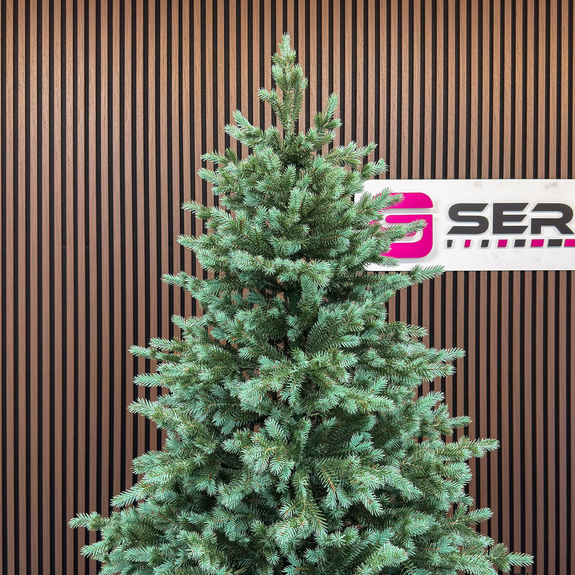 Brad artificial Sersimo, Scandinavia, verde cu varfuri argintii, integral 3D, 210 cm - Image 9